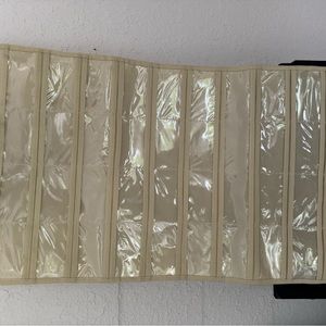 Hanging jewelry organizer